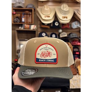 Cap Ranch & Corral Farm Fresh, Tractor